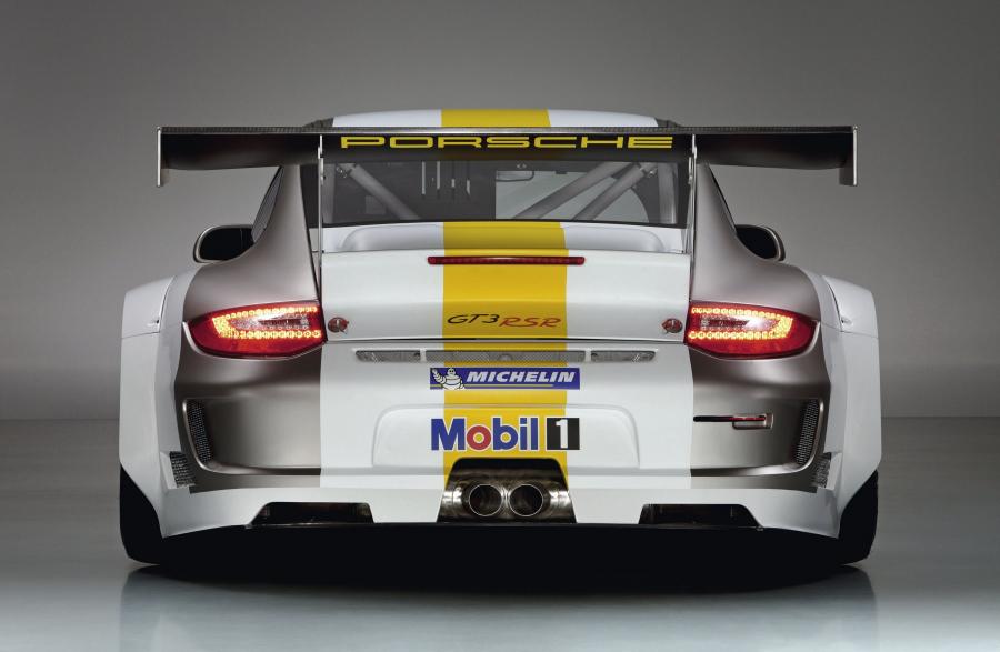  Porsche 911 GT3 RSR 2011 года  (фото 7 из 24)